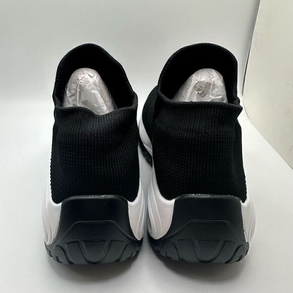 CUSHIONAIRE Women's Stretch Knit Slip on Sneaker +Memory Foam & LiteSole Technol - Picture 4 of 7